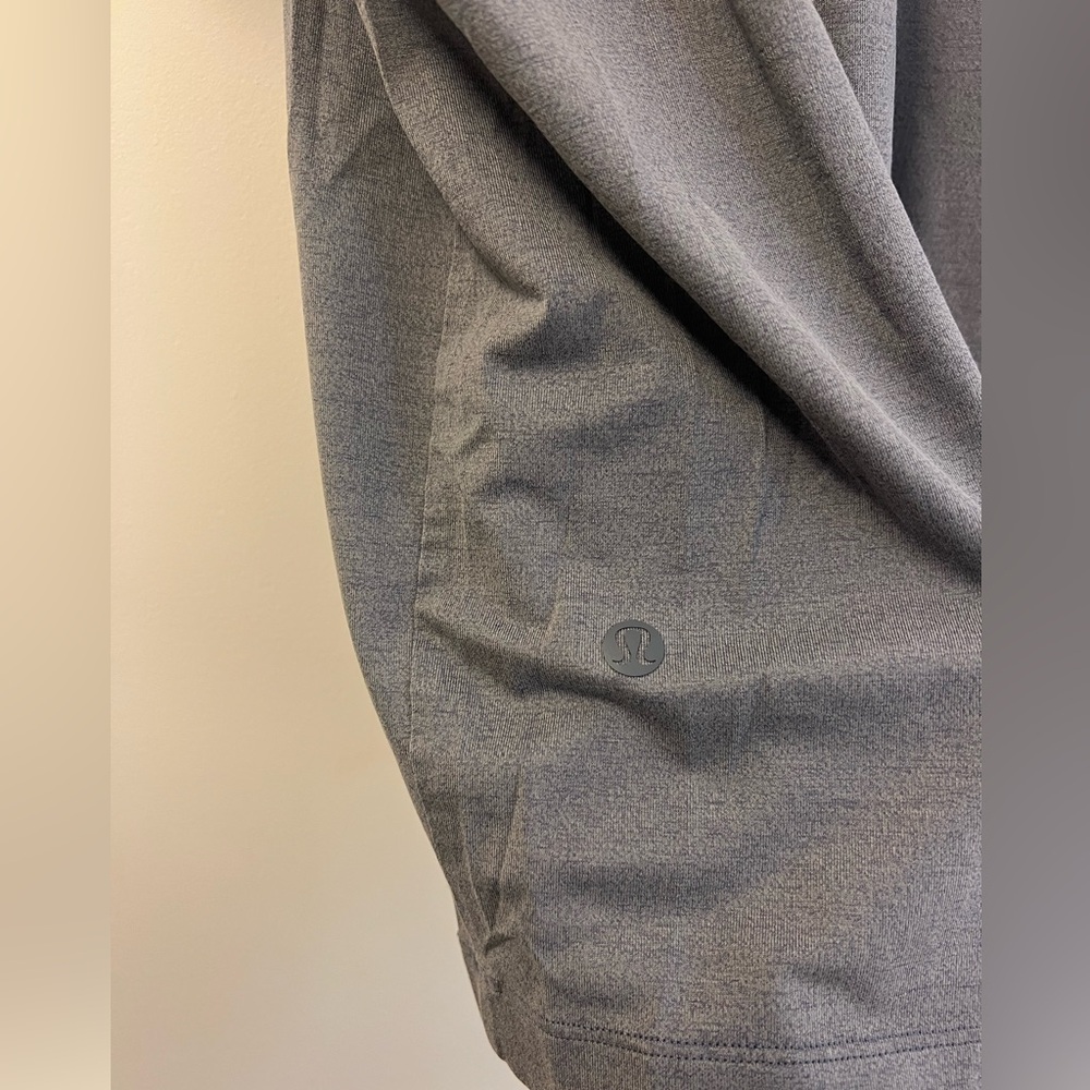 Men’s lululemon fundamental oversized t shirt
